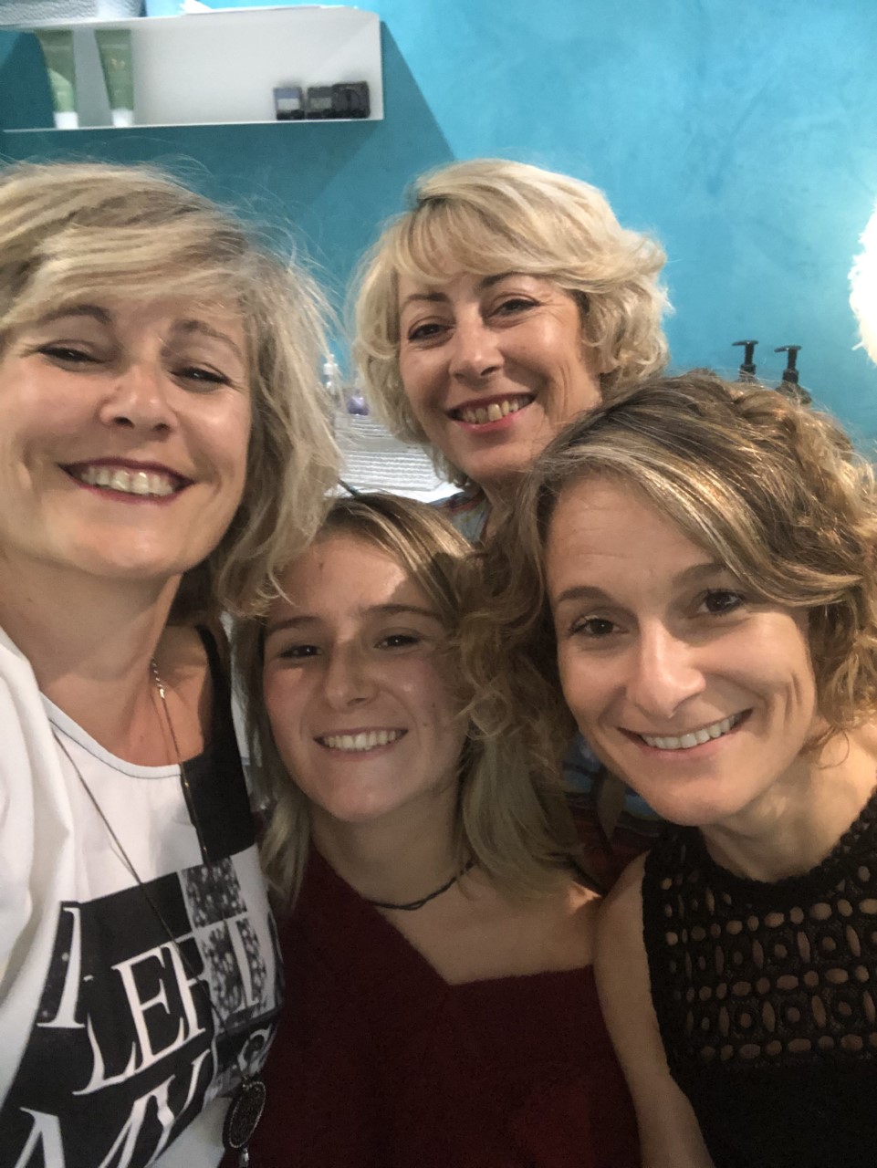 Couleur Salon Coiffure A Carignan De Bordeaux Votre Salon De Coiffure A Carignan De Bordeaux